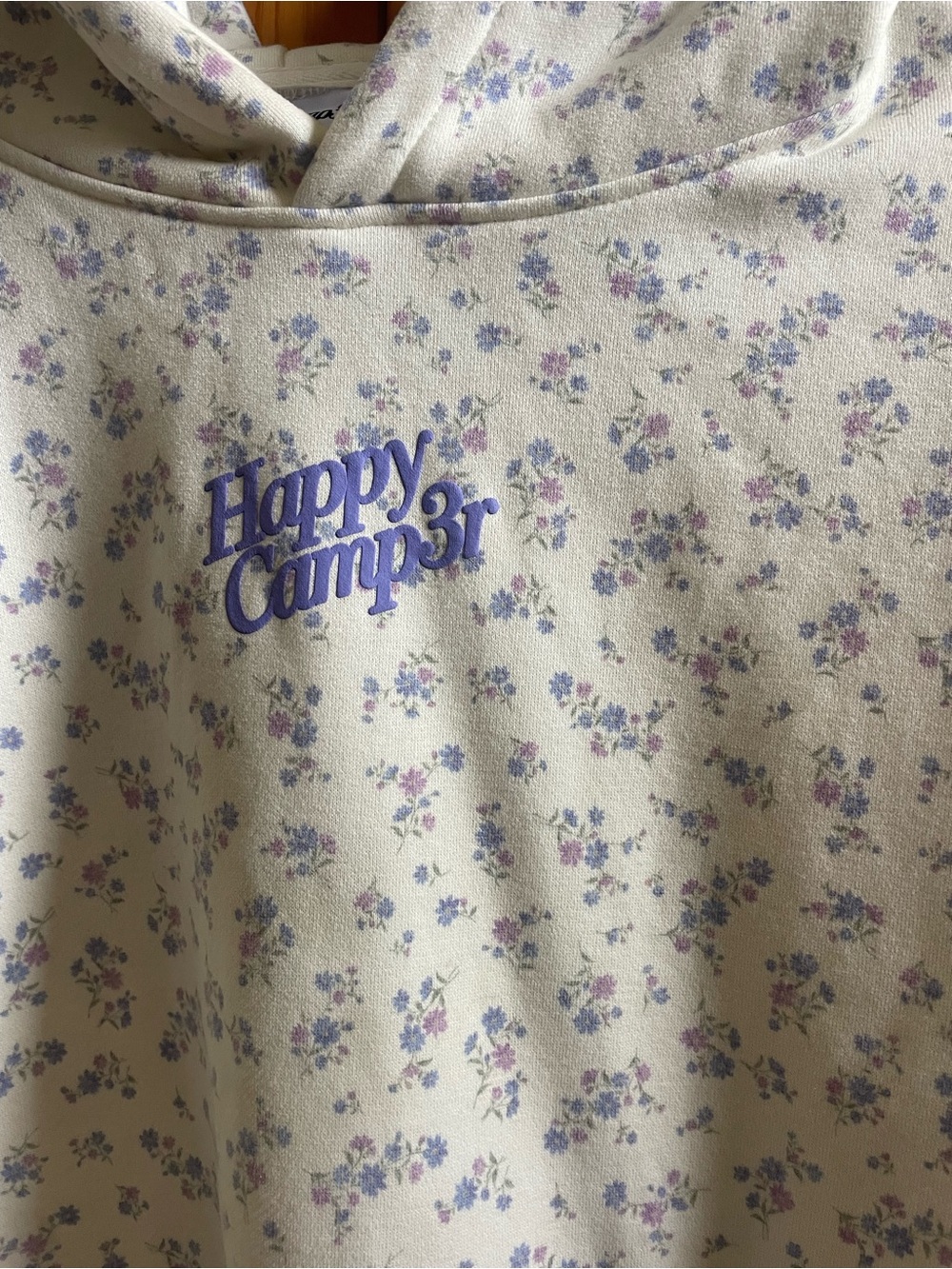 Happy Camp3r Lavender Floral Hoodie - Size XL - Picture 3 of 6